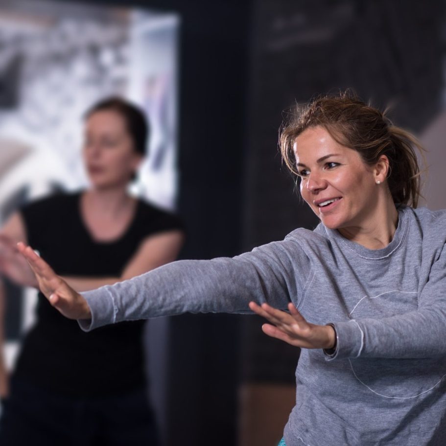 Pure Jules Yoga - Jazz Dance Pure Jules Yoga im Kölner Norden bietet neben Yoga Kursen auch Jazz Dance Kurse für Erwachsene Beginner an.